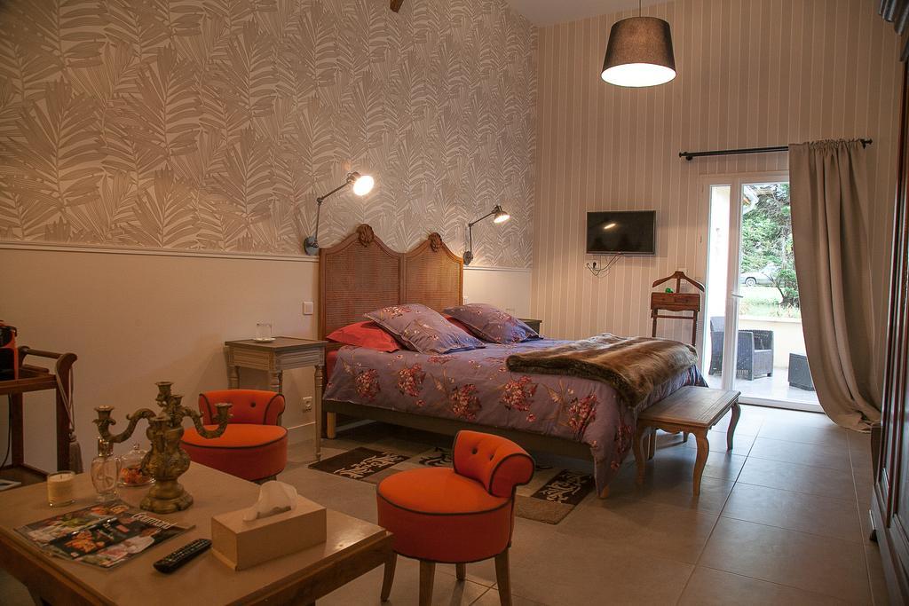 La Petite Girondine, La Suite... Pujols  Exterior photo